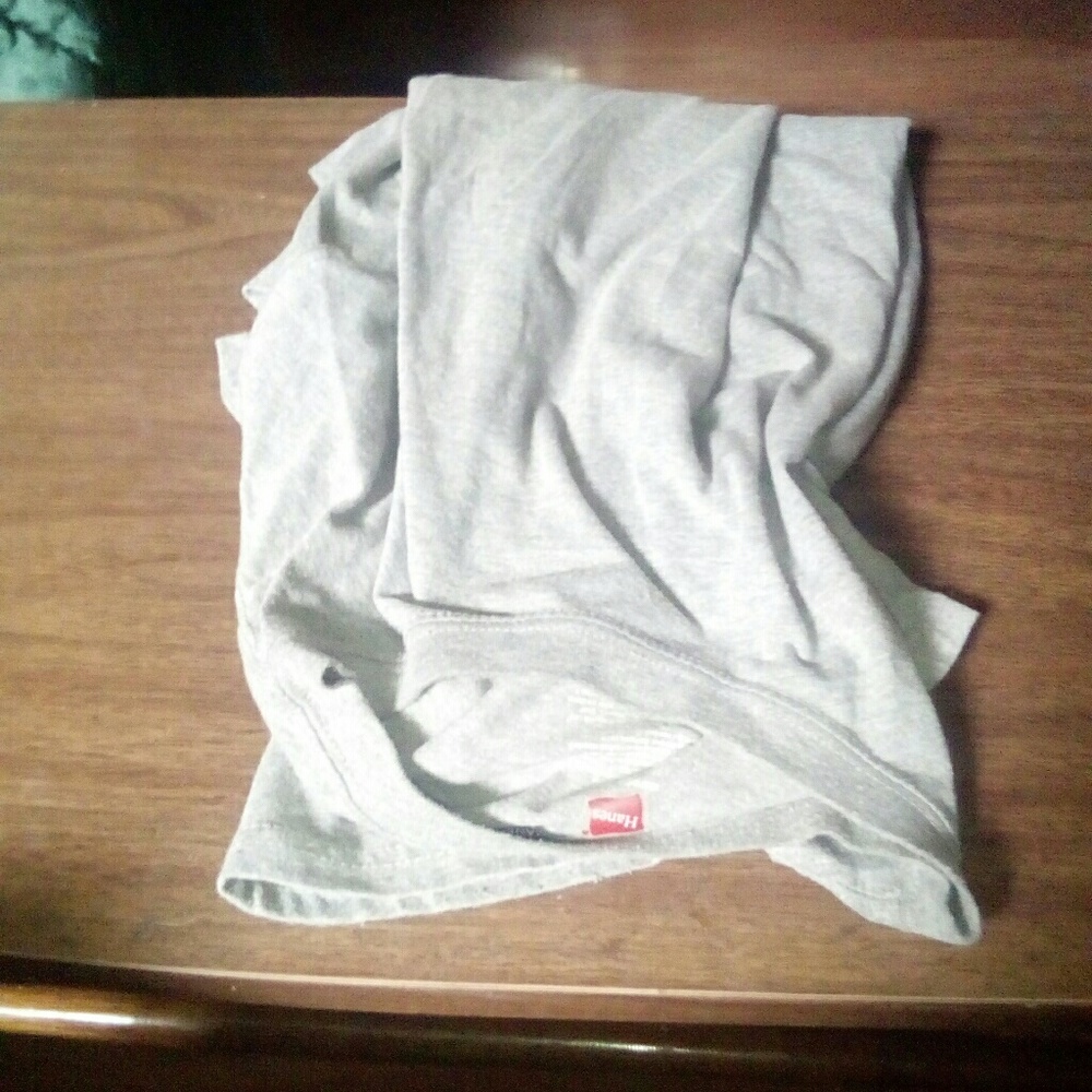 Means hanes shirt